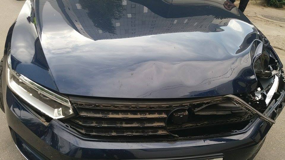 FOTO | Accident rutier între un tramvai și un autoturism, pe bulevardul Dimitrie Pompeiu din Capitală, în zona Pipera