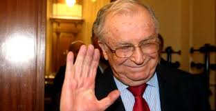 Atunci și Acum: Ion Iliescu, primul președinte al României democratice, care a ajuns să fie cercetat în dosarul Revoluției