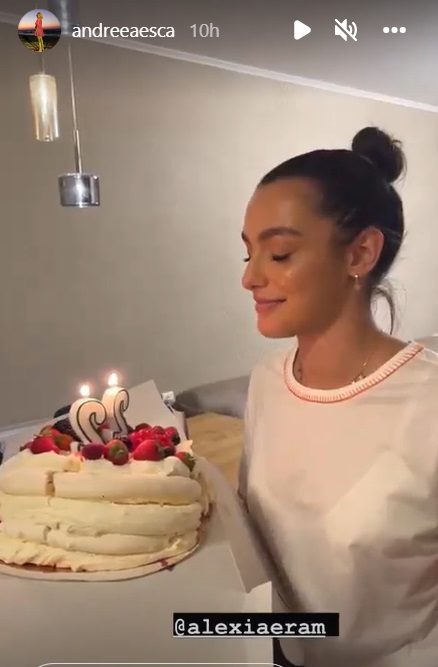 Alexia Eram a împlinit 22 de ani. Ce surpriză i-a făcut Andreea Esca la miezul nopții: „Ea trebuie să știe că e iubită”