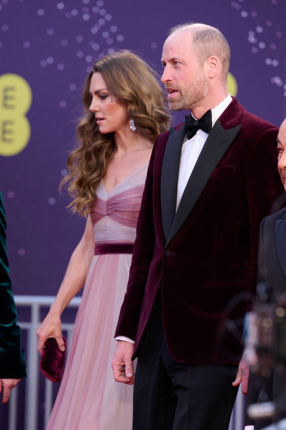 Vedete la Premiile BAFTA 2026. Cine e cuplul regal care a făcut furori pe covorul roșu, deși familia e implicată într-un scandal uriaș