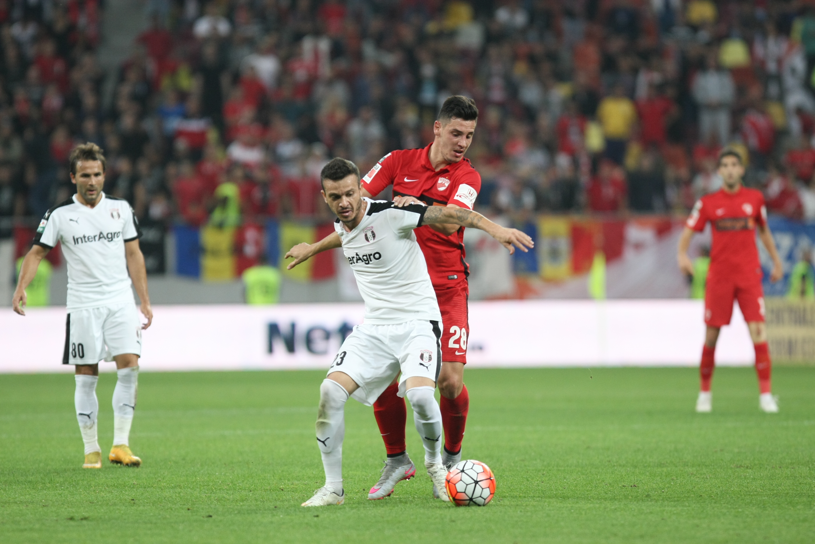 Liga I: Dinamo - Astra 0-1. În ziua în care ”roș-albii” și-au plâns idolul, Astra a plecat victorioasă de pe ”Național Arena”. ^A decis prin Filipe Teixeira / LIVE TEXT & GALERIE FOTO