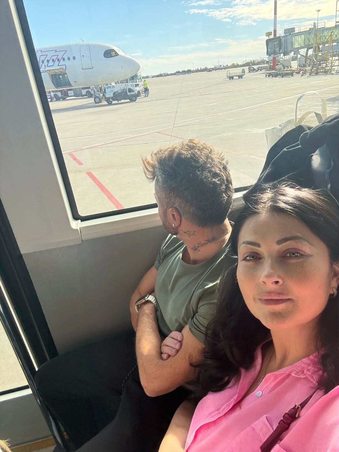 Gabriela Cristea și Tavi Clonda au plecat din România. În ce țară au ajuns: „Zona e superbă”