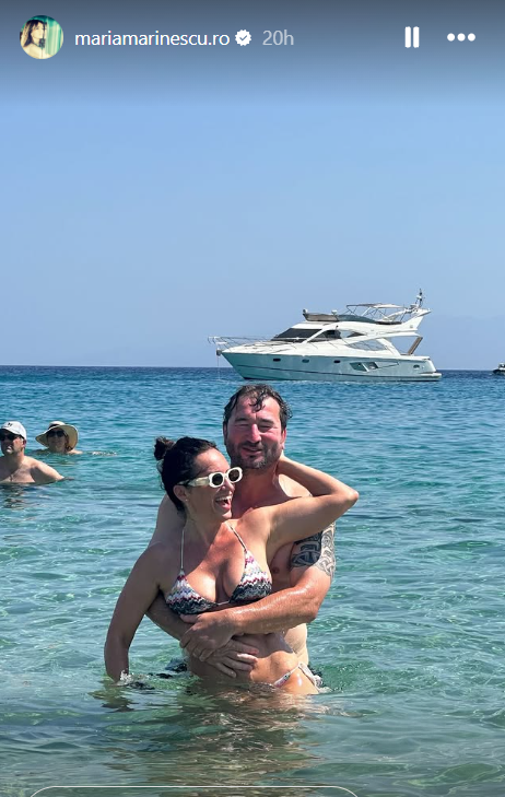 Imagini din vacanță cu familia Mariei Marinescu. Vedeta arată spectaculos în costum de baie