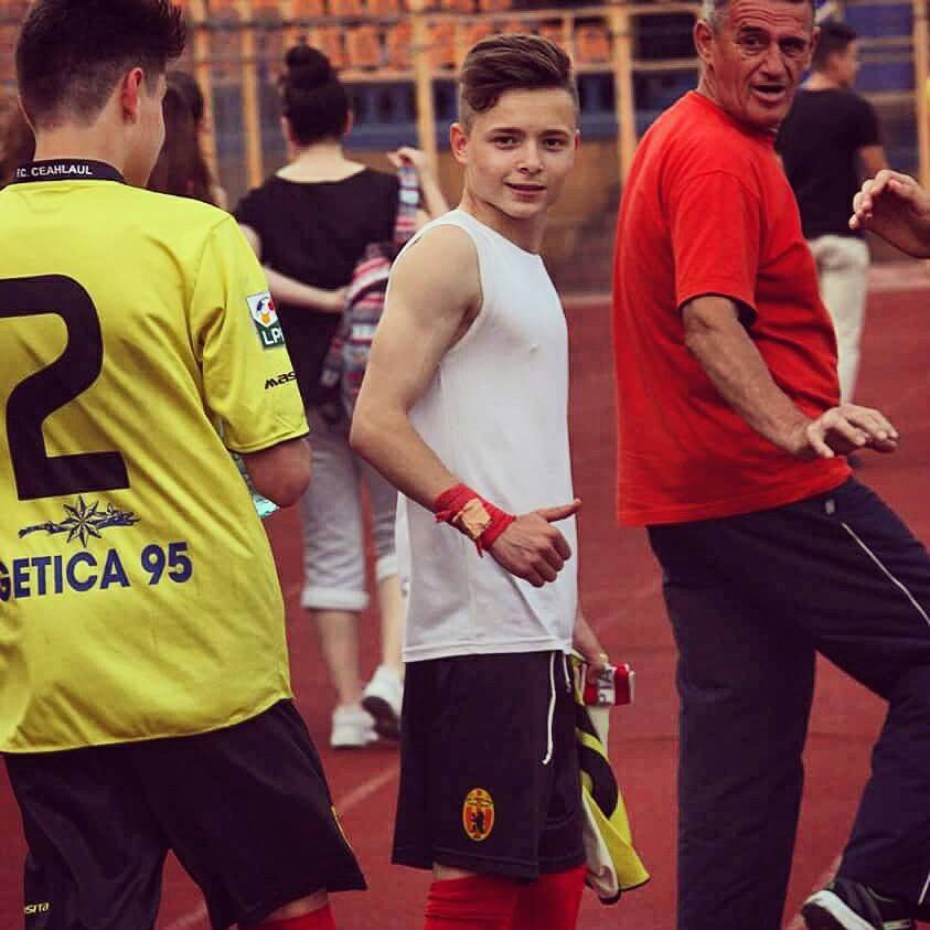 Turcii scriu că Galata l-a găsit pe ”noul Hagi”! ^Românul are doar 16 ani și a fost crescut de bunică, după ce părinții l-au abandonat / FOTO
