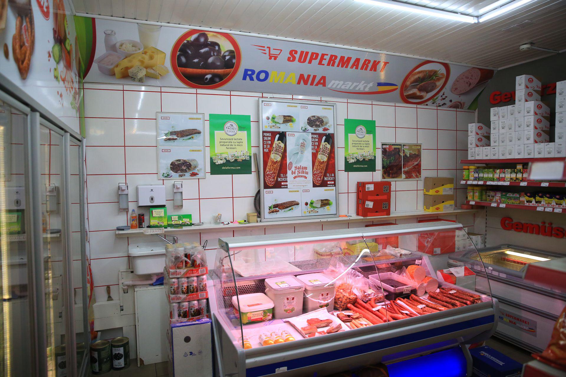 Cât costă kilogramul de urechi de porc și pateul de ficat în magazinul din Austria al unui comerciant român