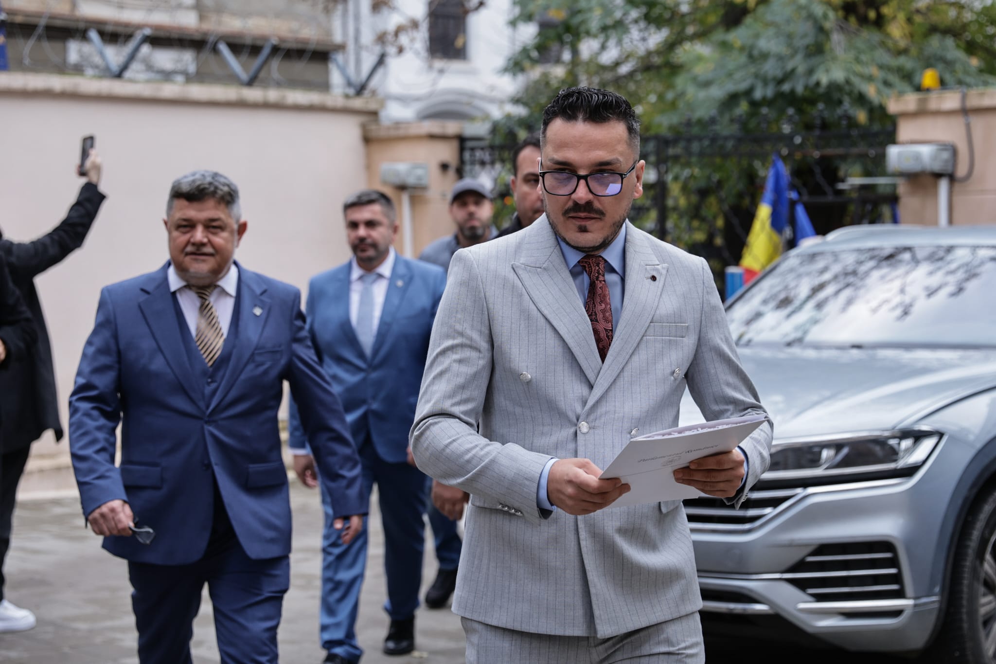 Promisiunea făcută de Makaveli la depunerea candidaturii pentru Primăria București: „Nu sunt olimpic, n-am nici concubină”