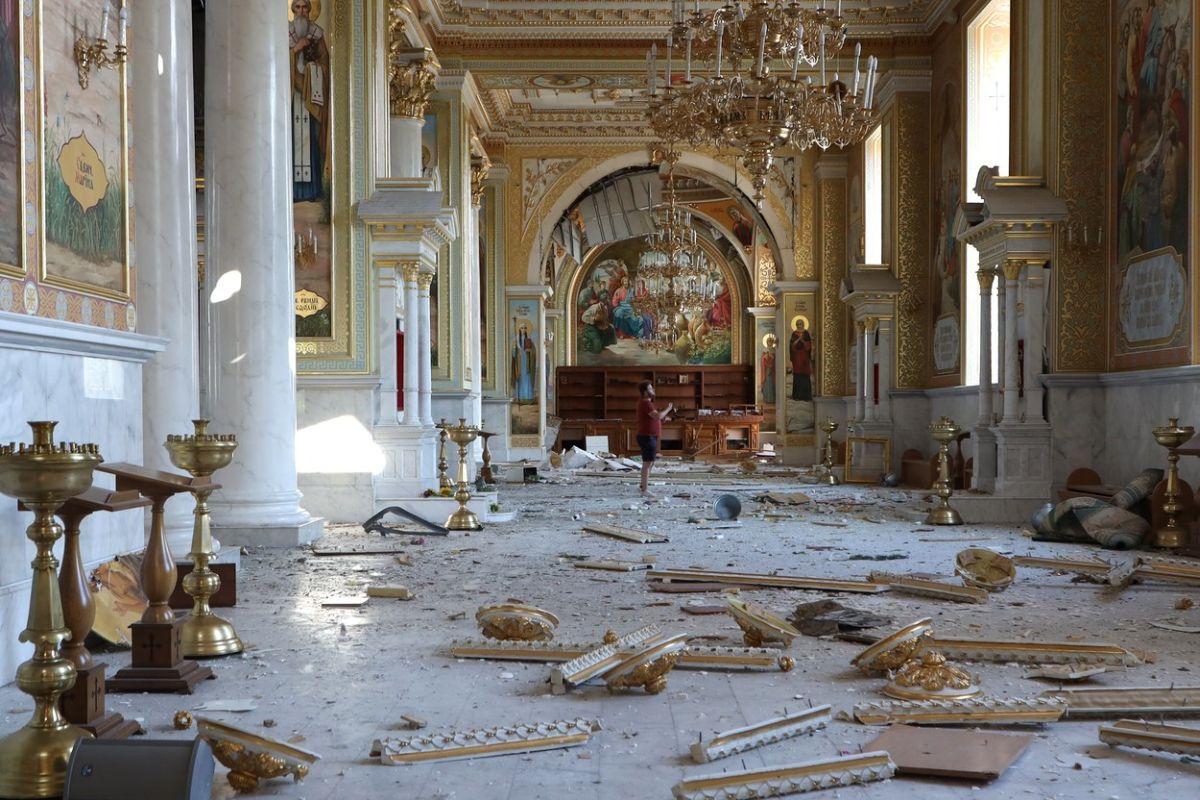 Catedrala ortodoxă din Odesa, aflată în patrimoniul UNESCO, lovită de o rachetă. Kievul și Moscova se acuză reciproc de atac