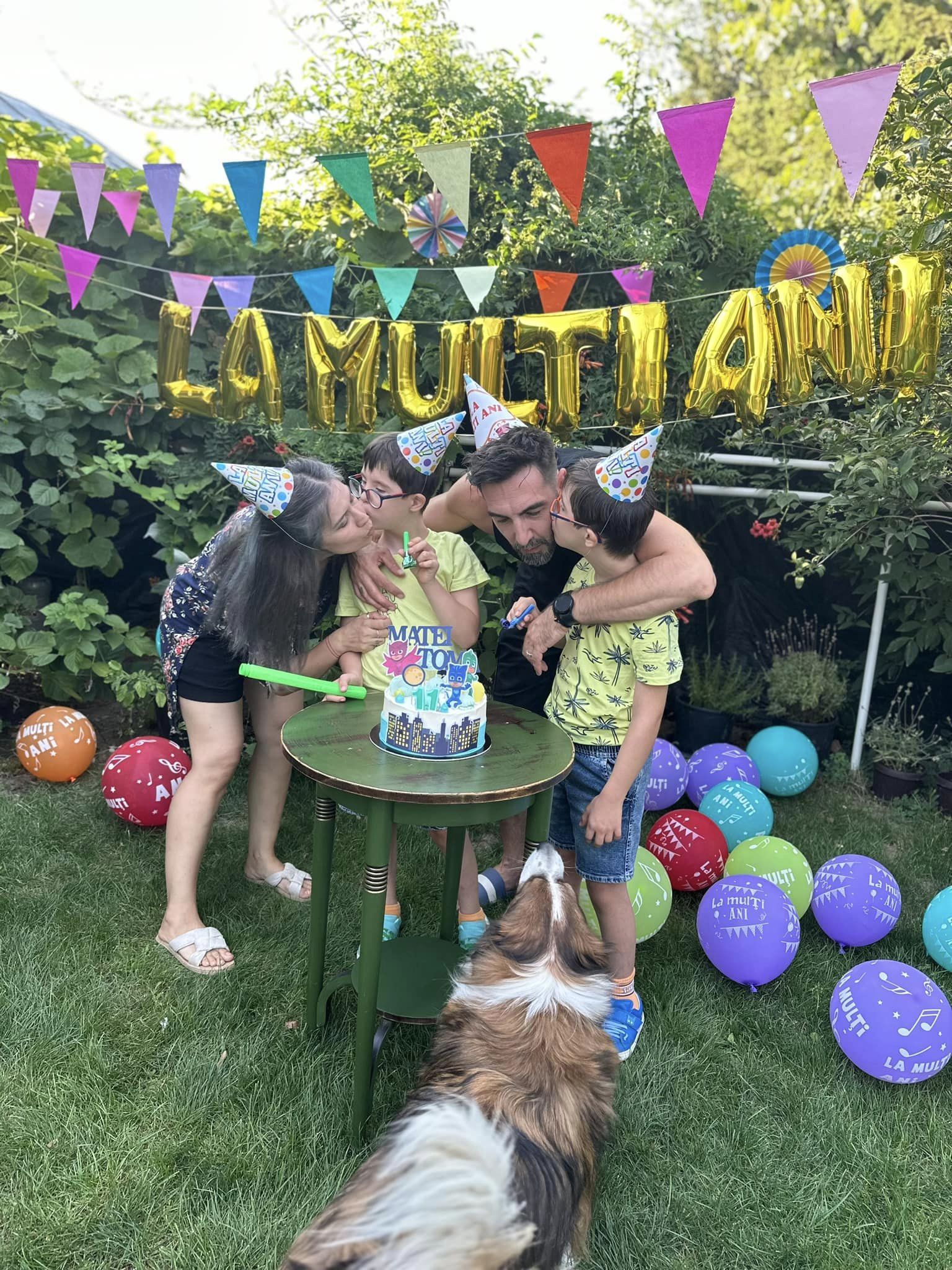 Gemenii Cristinei Bălan au împlinit 11 ani. Cum au sărbătorit băieții alături de familia lor. „Las aici și câteva imagini cu noi toți”