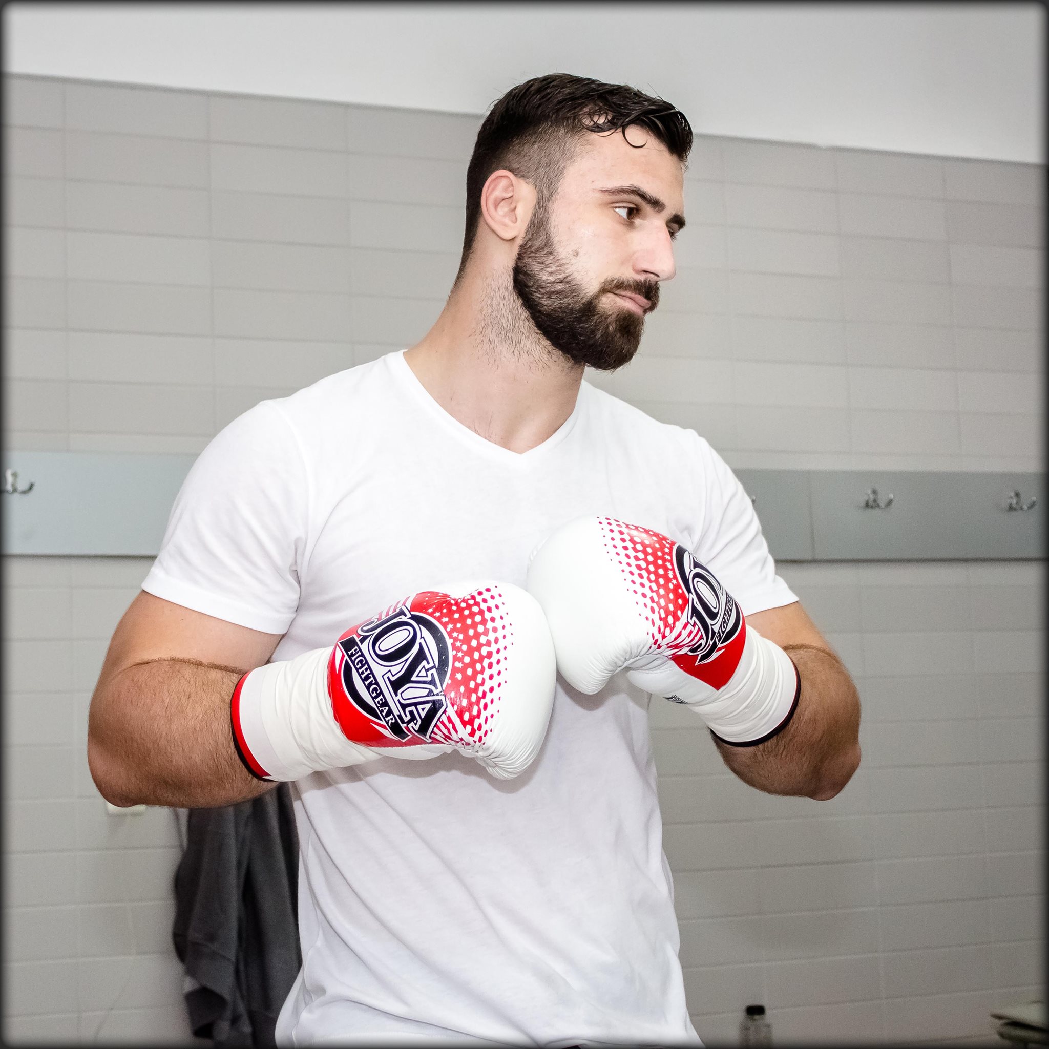 Kickboxing la Ploiești, 17 iunie, stadionul ”Ilie Oană”. Mister KO luptă cu Ivan cel Groaznic