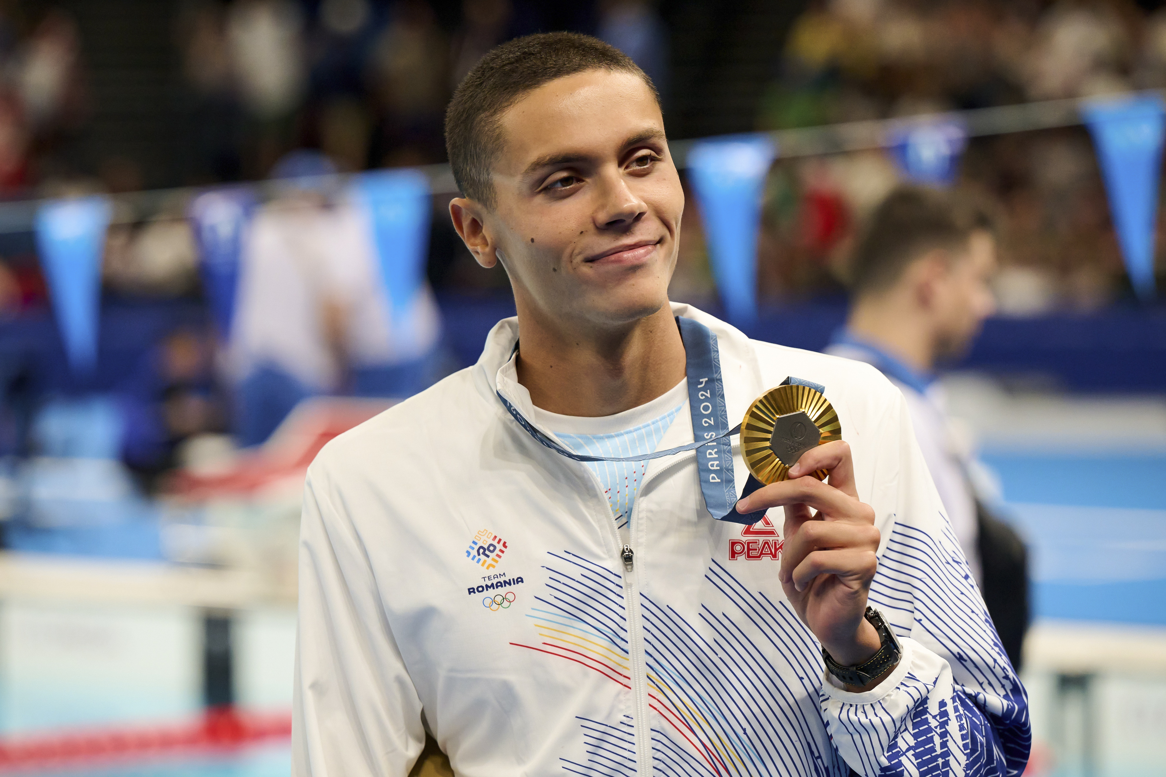 David Popovici, aur în proba de 200 de metri liber la Olimpiadă, după 20 de ani de la ultimul titlu olimpic pentru România