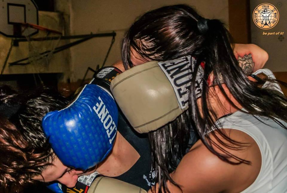 ITALIA - ROMÂNIA! SportNews.ro a descoperit la Bologna un Rocky la feminin! ^S-a apucat de karate, după ce a fost bătută de tatăl său