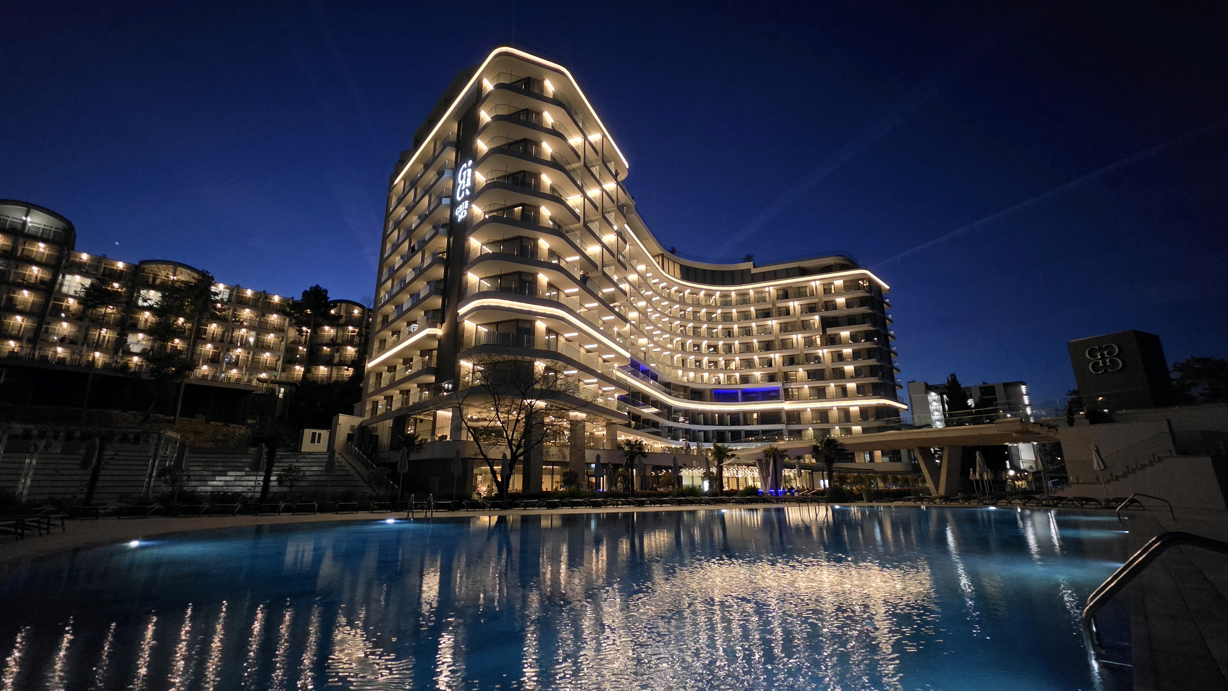 Schimbare majoră pe litoralul bulgăresc: românii trec la turism premium. Cât costă o vacanță Ultra All Inclusive în 2026