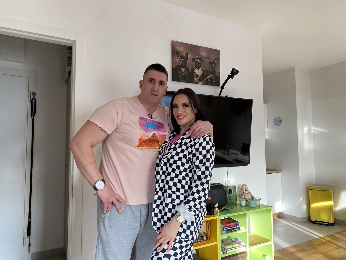 OBDARENI PRSTI! Kristina Spalević KRIŠOM SNIMILA Kristijana u krevetu, nije imao pojma da će OSVANUTI NA MREŽAMA! (VIDEO)
