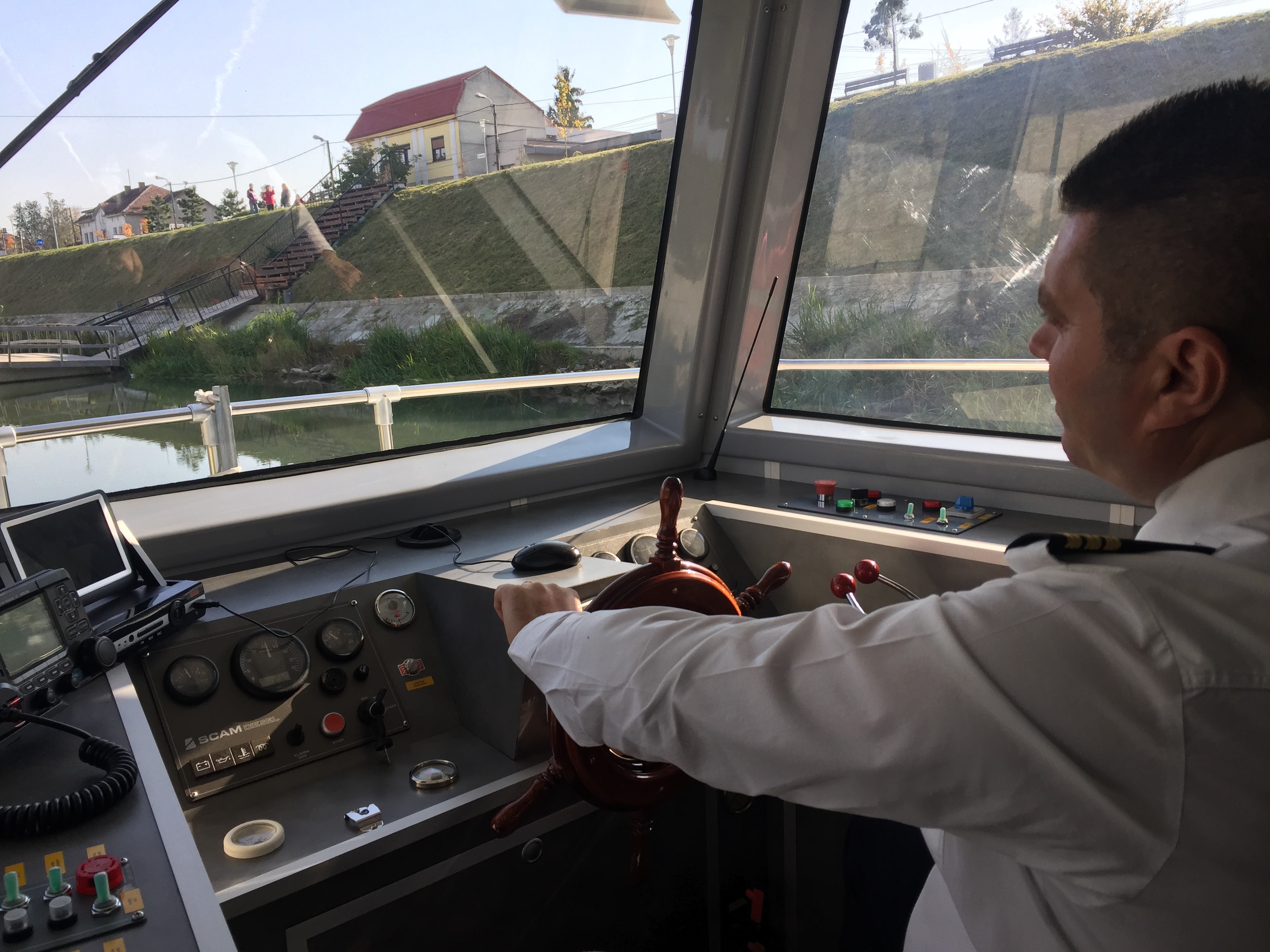 REPORTAJ/Vaporașele de pe Bega, cumpărate de Primărie și ținute la mal de birocrație | VIDEO