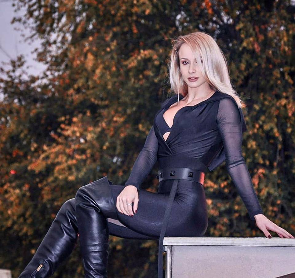 Fata lui «Tata Puiu» iese pe teren! Maria, fiica fostului selecționer Anghel Iordănescu, dă probe de reporter la o televiziune