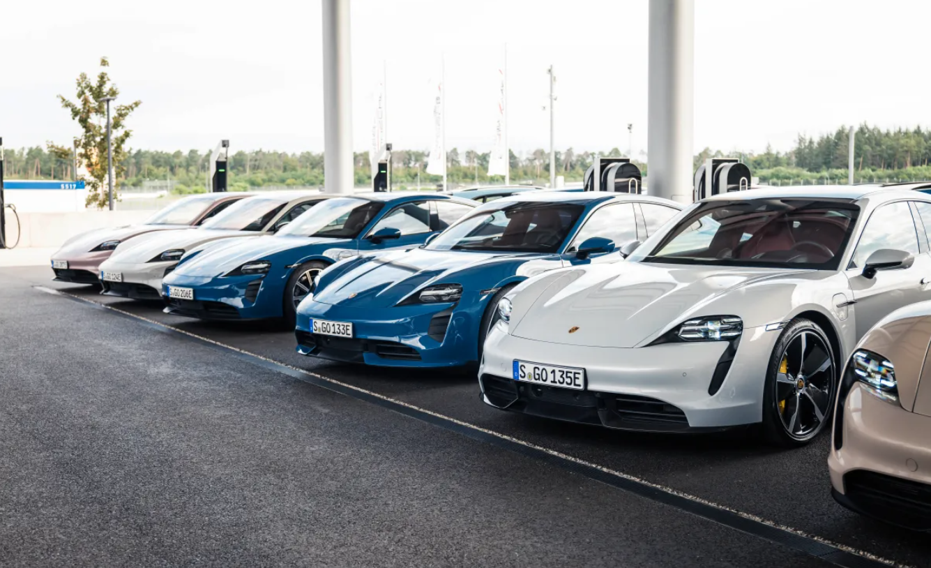 Thousands of luxury cars bound for Dubai stranded in Kenya as Iran war hits trade routes