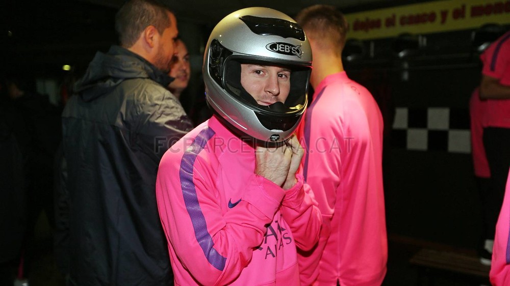 FOTO&VIDEO / "Extratereştrii" s-au distrat la karting