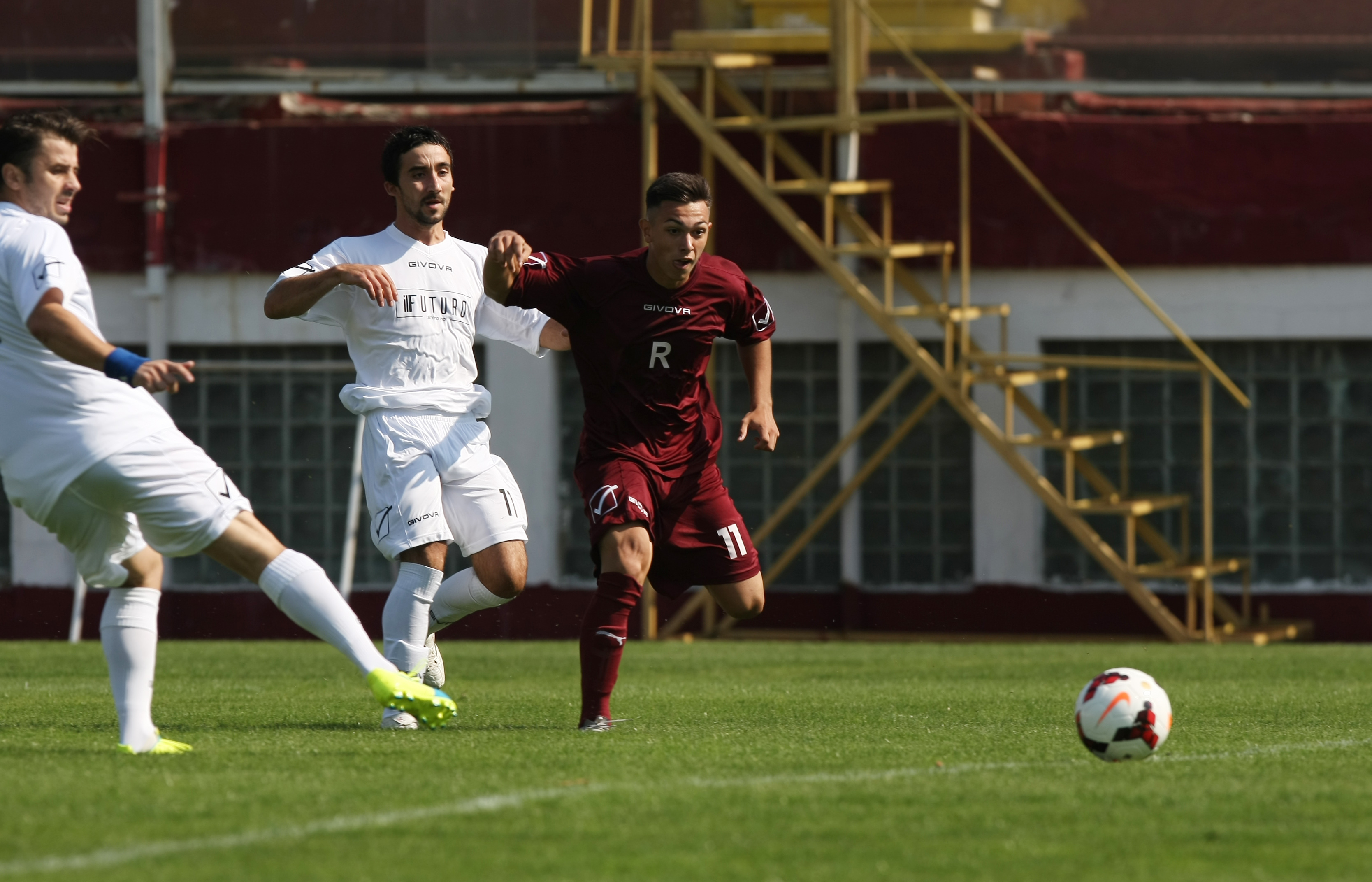 Meciul AFC Rapid - ASSC Rapid, din Liga V, întârziat cu un sfert de oră: s-a defectat imprimanta care tipărea biletele! Scor categoric: 5-0 | FOTO