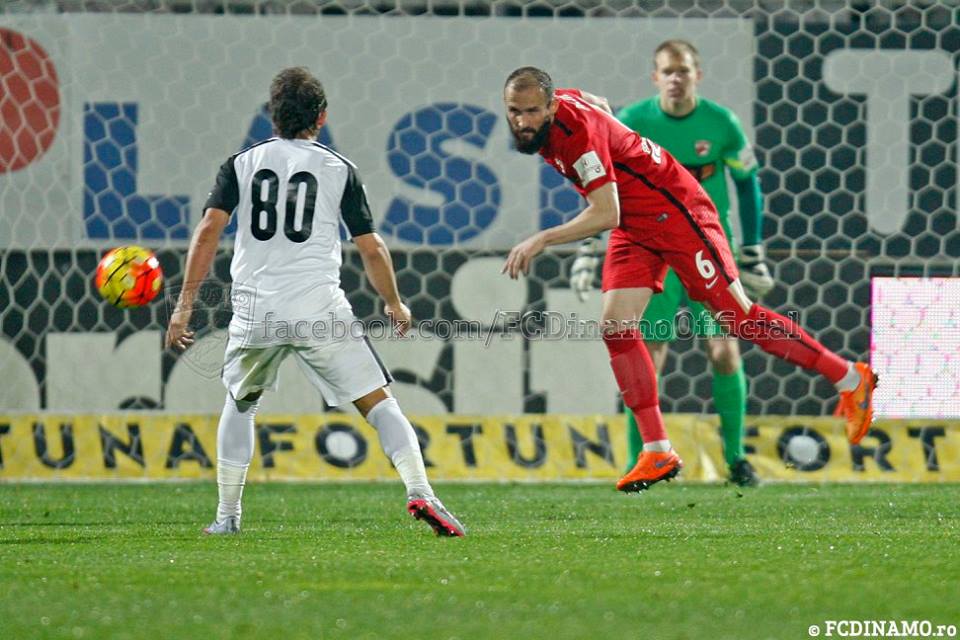 Liga I, etapa a 26-a. Astra - Dinamo 1-1. ^Dorin Rotariu a deschis scorul, Daniel Florea a egalat norocos. Steliano Filip, eliminat. Arbitrul a întrerupt meciul două minute / VIDEO