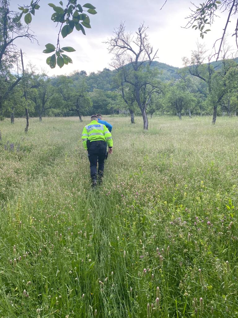 Imagini de la căutările celor doi frați dispăruți în Caraș-Severin. Primar: Nu este prima oară când pleacă de acasă