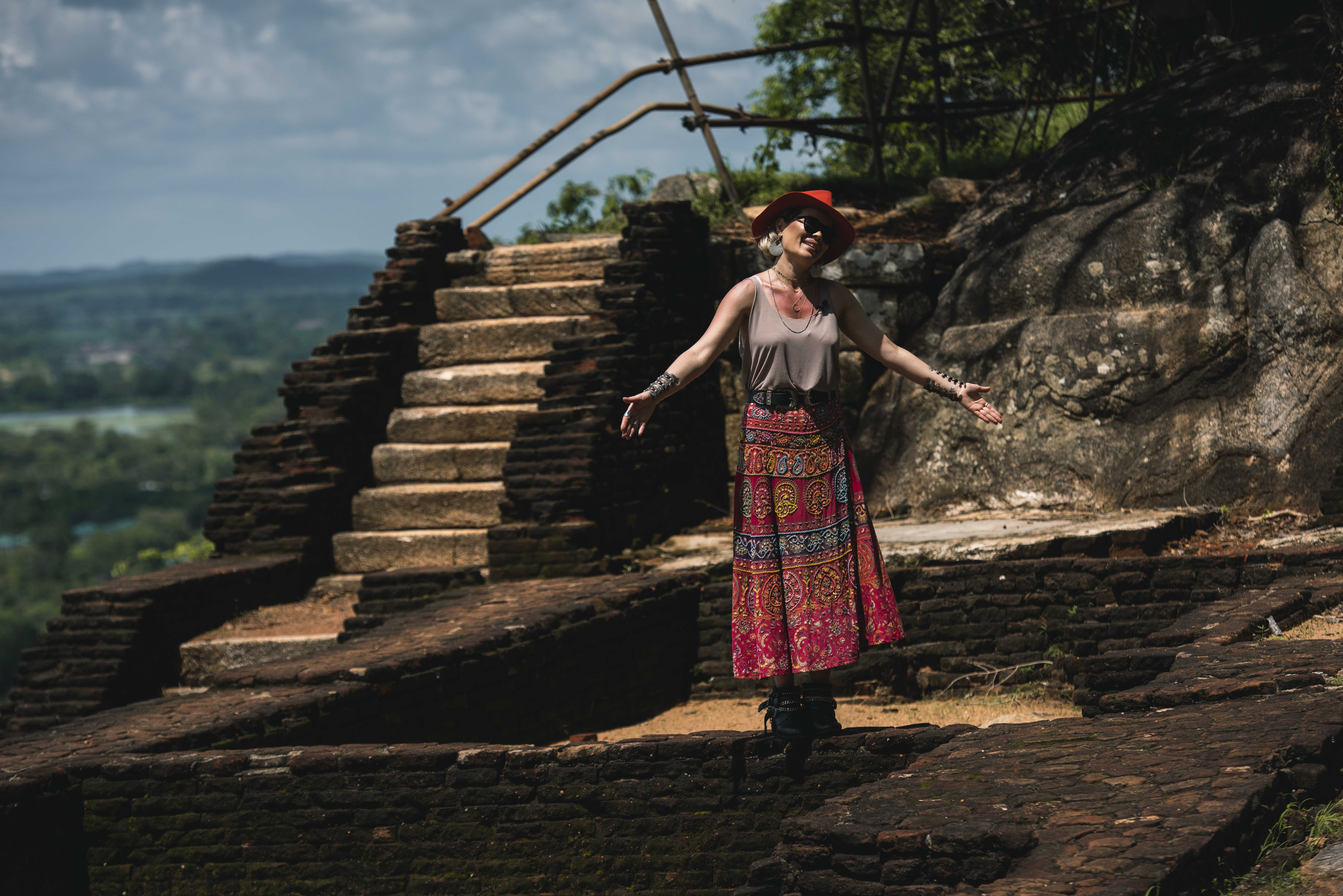 Gina Pistol – regim de armată la filmările pentru Asia Express în Sri Lanka şi India | FOTO