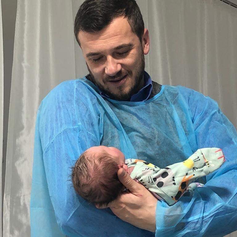 VIDEO/ Patru tați au „născut” un proiect. Dan, Alex, Cezar și Daniel sunt 4DADS COOL