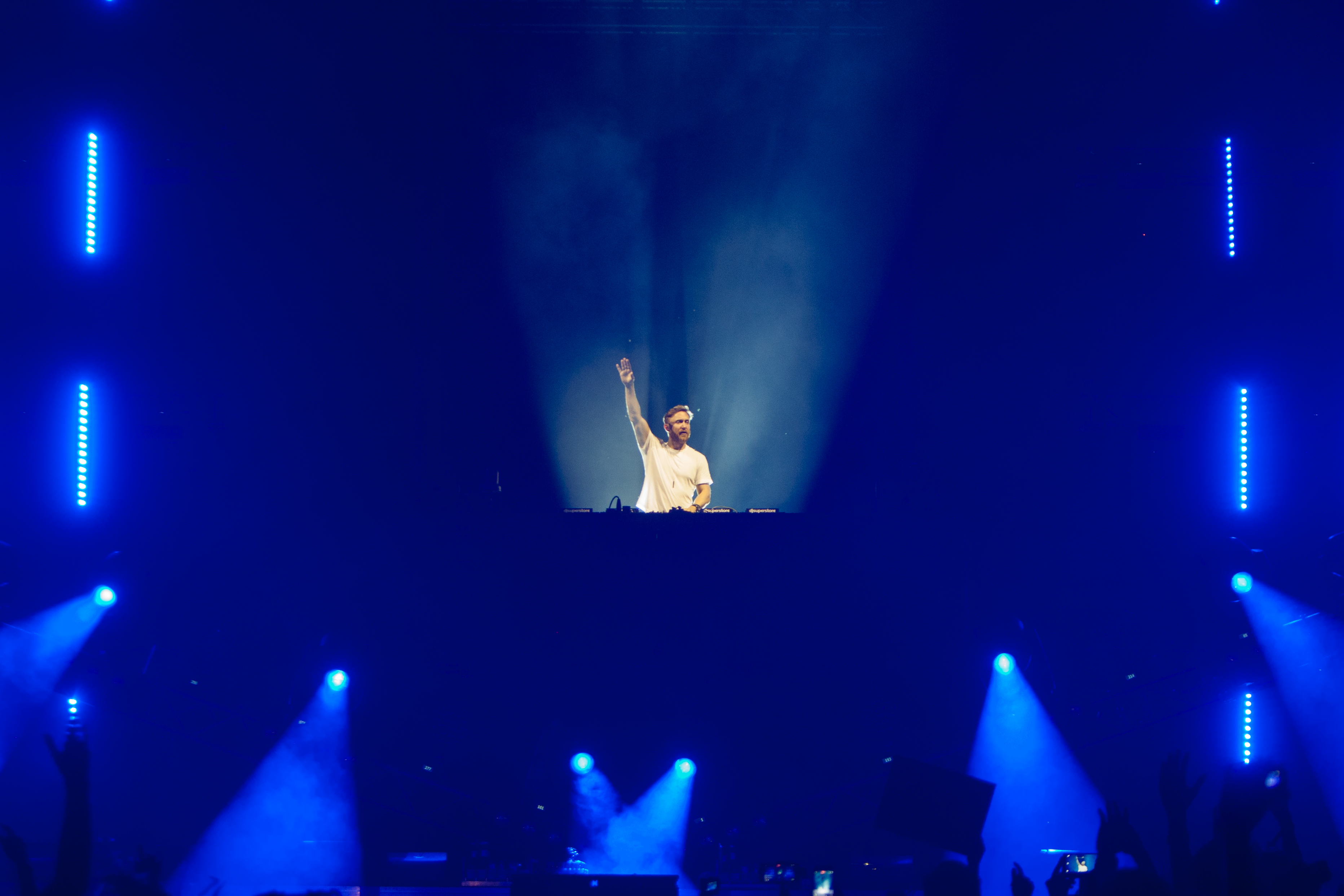 David Guetta, show electrizant la Romexpo. Mii de oameni au venit să-l vadă | FOTO
