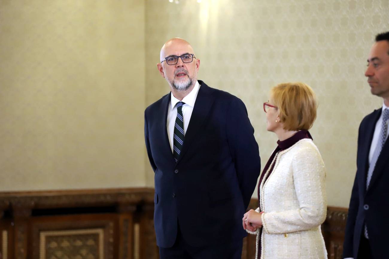 LIVE TEXT | Nicușor Dan a terminat consultările cu partidele din coaliție. PSD a decis retragerea miniștrilor înaintea finalului consultărilor. Nicușor Dan va face o declarație de presă