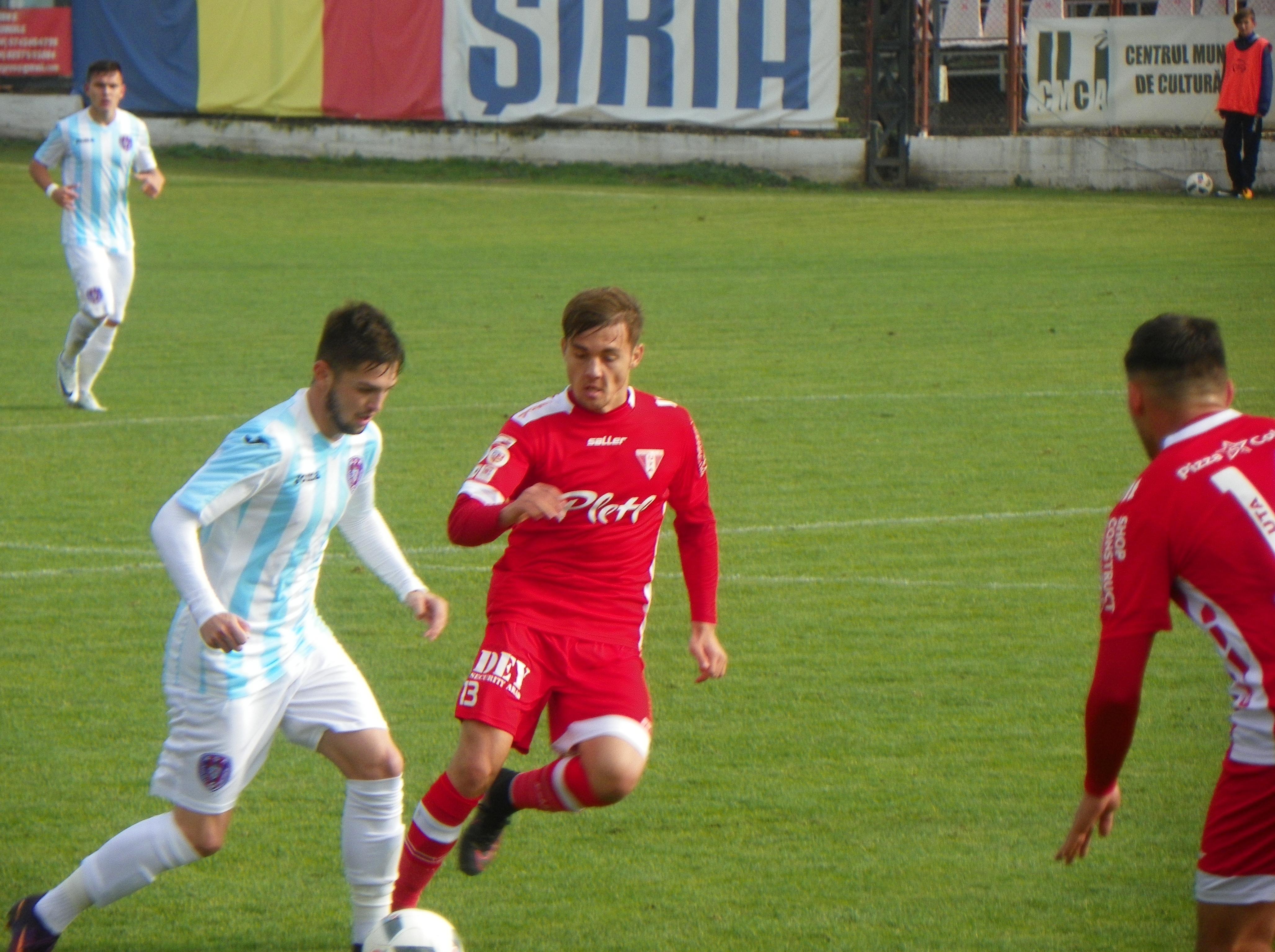 Liga a 2-a. Revoluție la UTA. Grahovac a fost dat afară. Ciucă, Buleică și Strătilă - trimiși la echipa a doua. Arădenii, umiliți acasă. Rezultatele etapei a 17-a