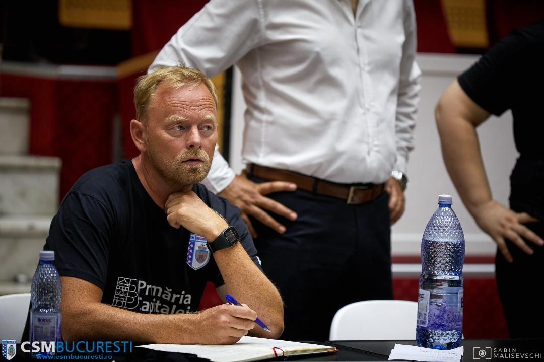CSM București s-a reunit azi cu gândul la Liga Campionilor. Magnus Johansson: ”Cea mai mare provocare a carierei!”