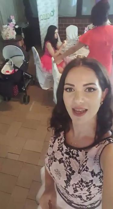 Deea și Dinu Maxer, nași de botez pentru prima oară. Au creștinat-o pe fetița fratelui lui Dinu | FOTO
