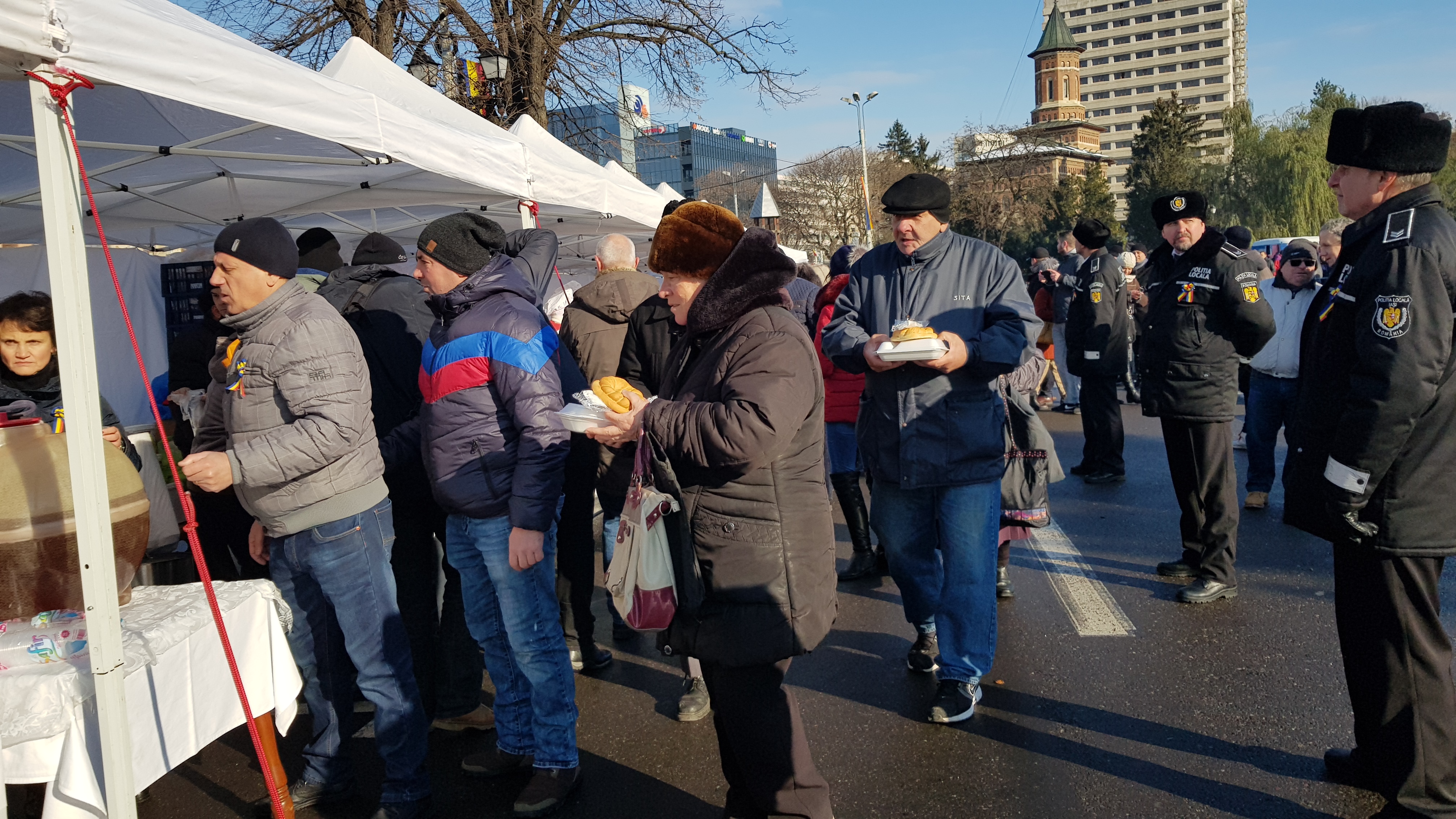VIDEO&FOTO/ Prezență record la Iași, de 1 Decembrie. Discursul transmis de Viorica Dăncilă a fost huiduit la scenă deschisă