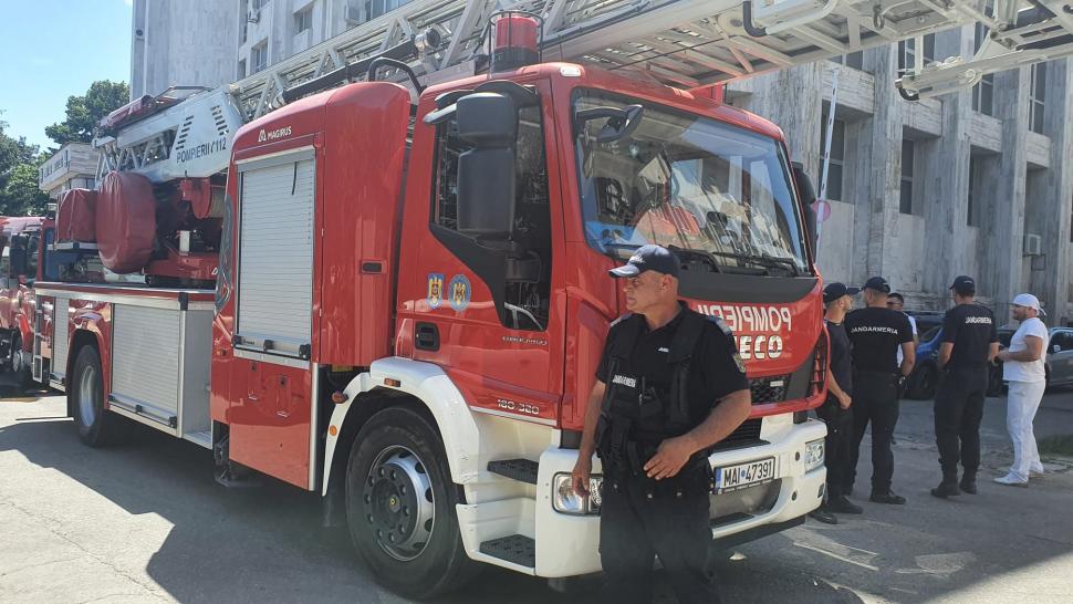 Alertă de incendiu la Spitalul Judeţean din Târgu Jiu. Mai multe persoane au fost evacuate
