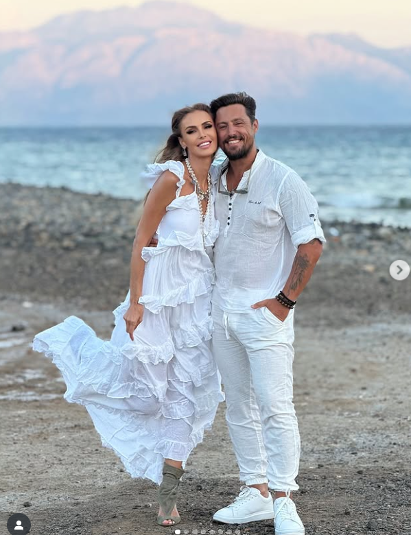 Unde au plecat Daniel Pavel și soția lui în luna de miere. Se întâmplă la un an de la nuntă. „Mi se pare cel mai frumos loc din lume”