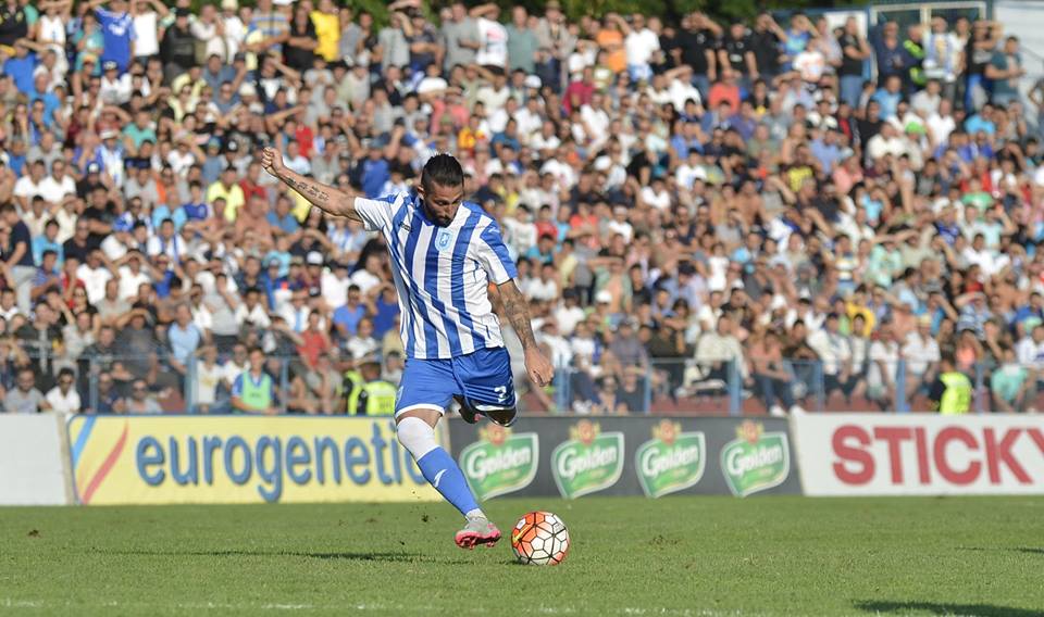 Liga I. CS U Craiova - Steaua 1-2. Olteni, pârliţi de un oltean: arbitrul Comănescu! ^Tade a adus victoria campioanei dintr-un penalty controversat / FOTO