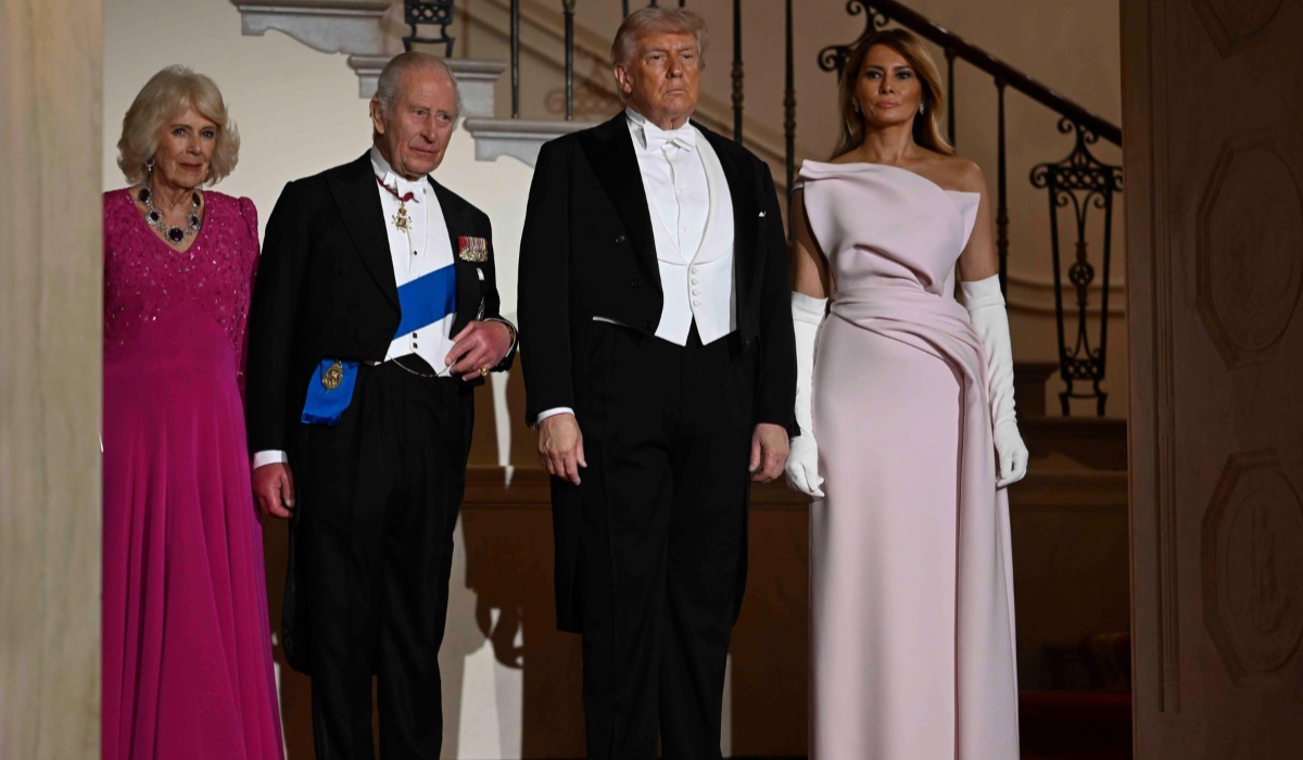 „Dacă nu eram noi, vorbeați franceza”. Schimbul de ironii dintre regele Charles și Donald Trump