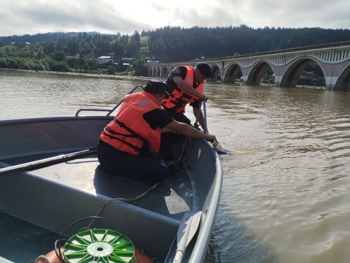 Autoritățile locale trag un semnal de alarmă la Broșteni. Care este cea mai mare problemă după inundațiile care au distrus orașul