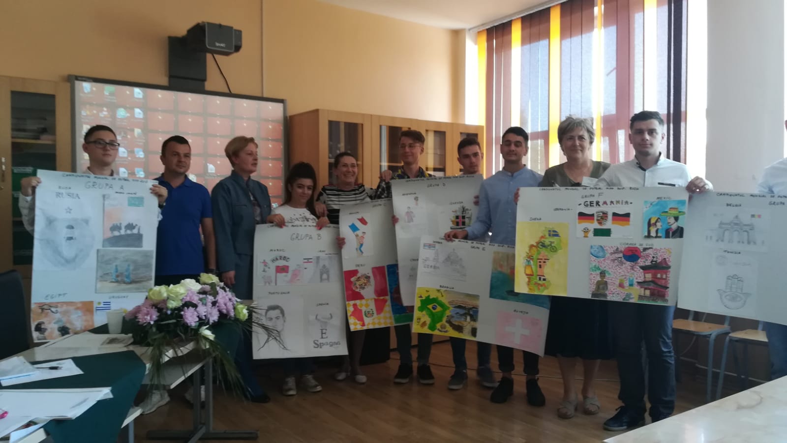 Imaginile Campionatului Mondial de fotbal Rusia 2018. Cum și-au imaginat turneul final elevii de la clasa a XI-a! Cristino și Messi sau fotbalul sufocat | FOTO&VIDEO
