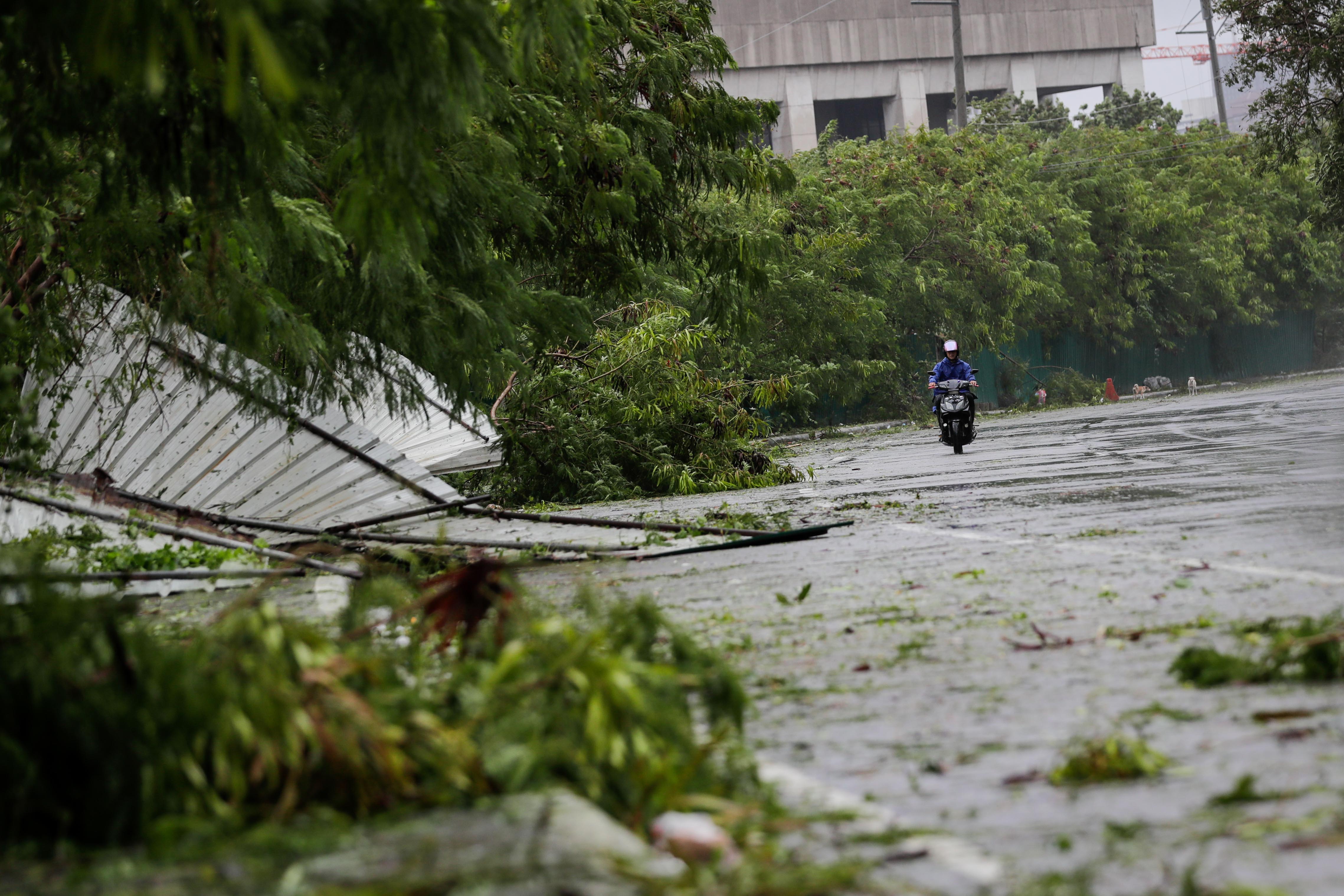 GALERIE FOTO| Cel puțin 14 persoane au murit în Filipine din cauza taifunului Mangkhut