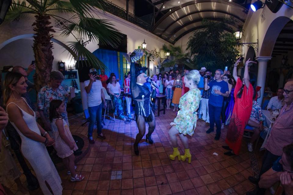 Super petrecere de ziua de naștere a Loredanei Groza. Invitați unul și unul | FOTO