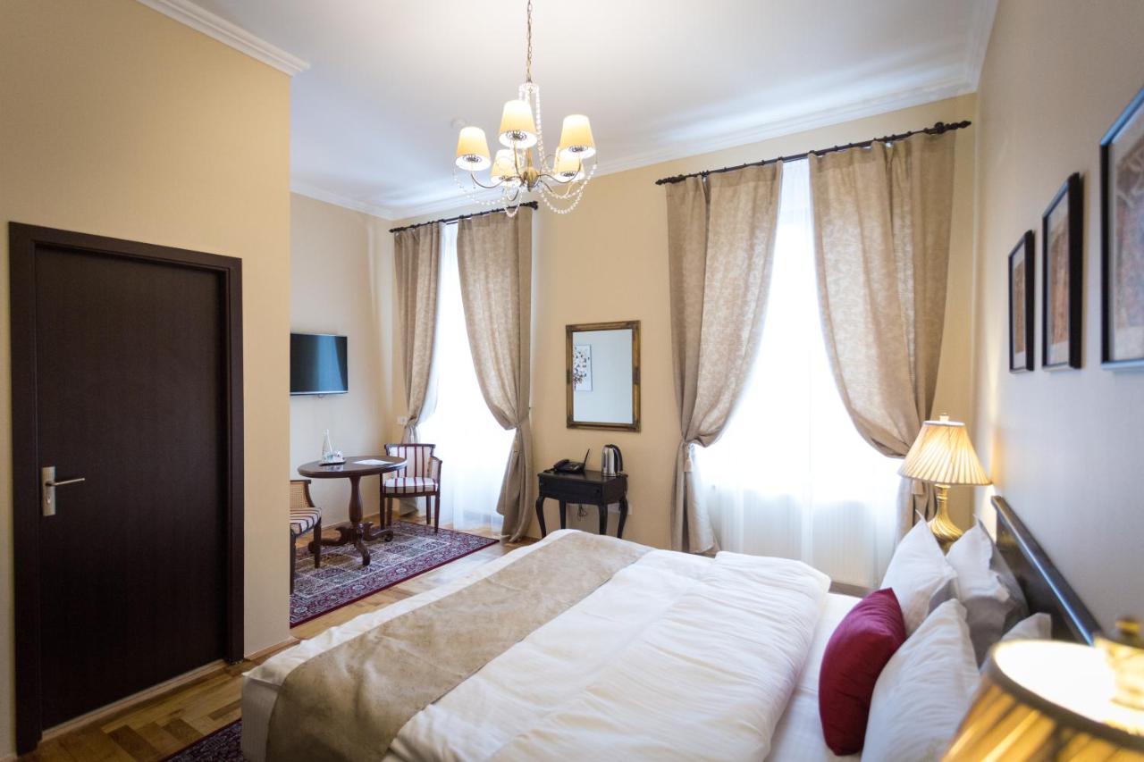 Imagini cu hotelul de trei stele din Brașov al Simonei Halep. Prețurile la cazarea în clădirea istorică din secolul al XIX-lea cresc pe perioada verii