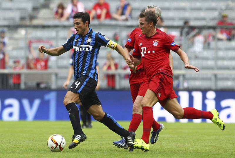 Cristi Chivu a revenit cu succes pe gazon, în demonstrativul Inter Forever - Bayern All Stars / GALERIE FOTO&VIDEO