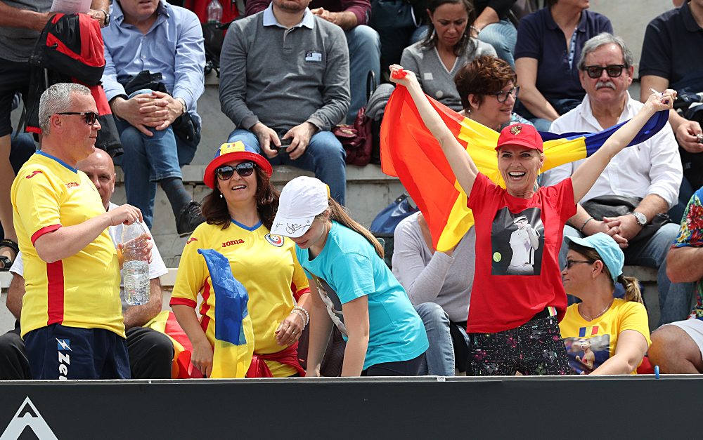 LIVETEXT Simona Halep - Naomi Osaka, în turul II la Roma. Liderul WTA și-a zdrobit adversara. Simo, clip haios! / VIDEO