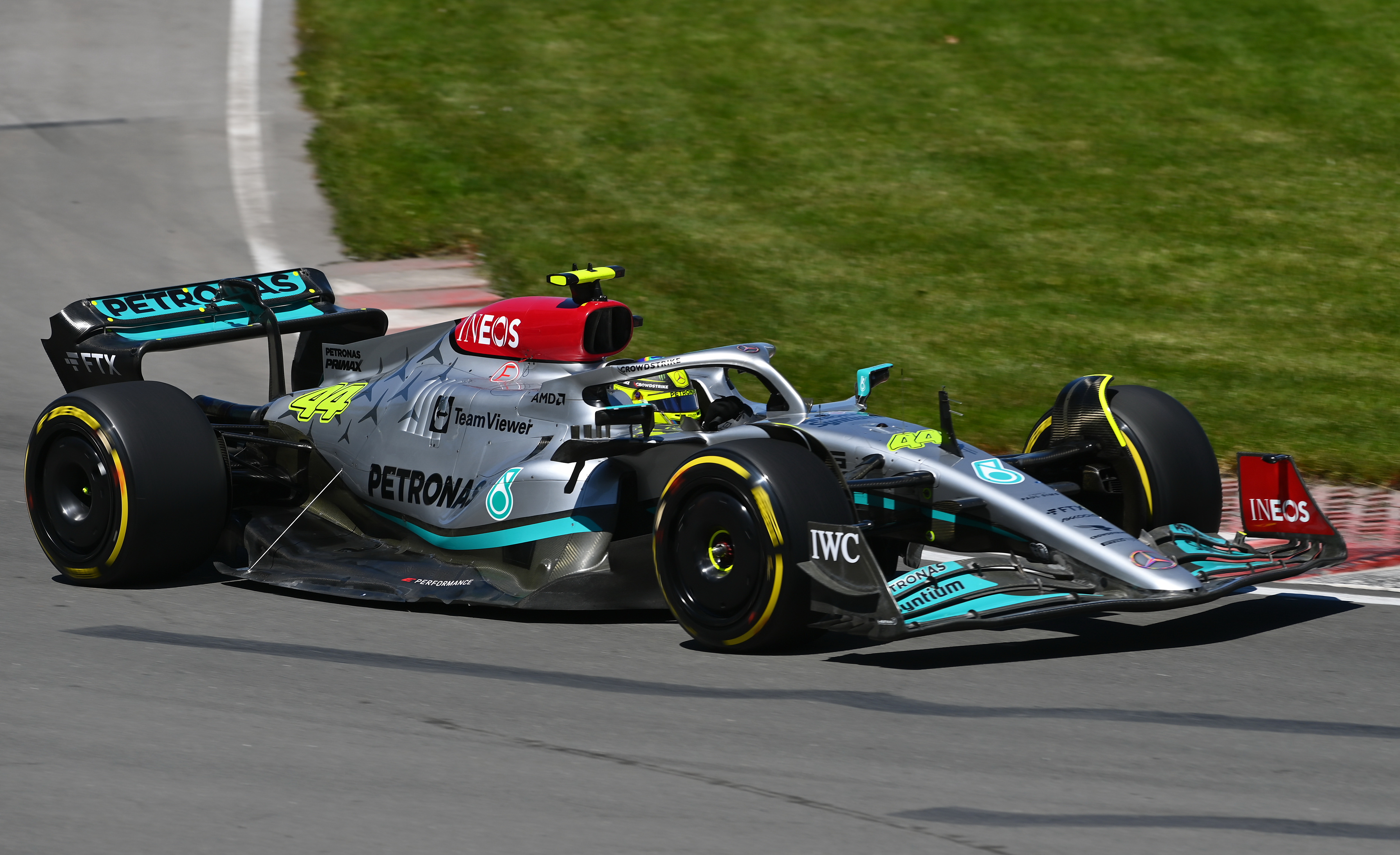 A Mercedest egyre versenyképesebbnek tartja Hamilton/Getty Images