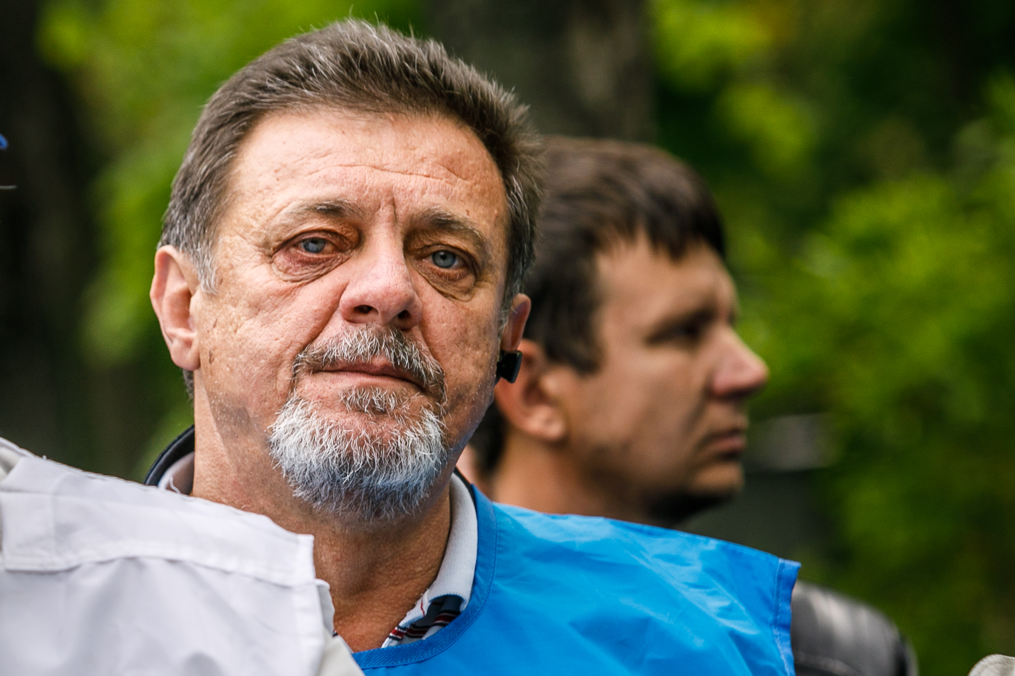 FOTOREPORTAJ | Portret de țară. Oamenii care au bătut țara pentru 2 lei pe oră în plus la salariu, în 20 de imagini. „Vestele albastre” de la Satu Mare au venit la București!