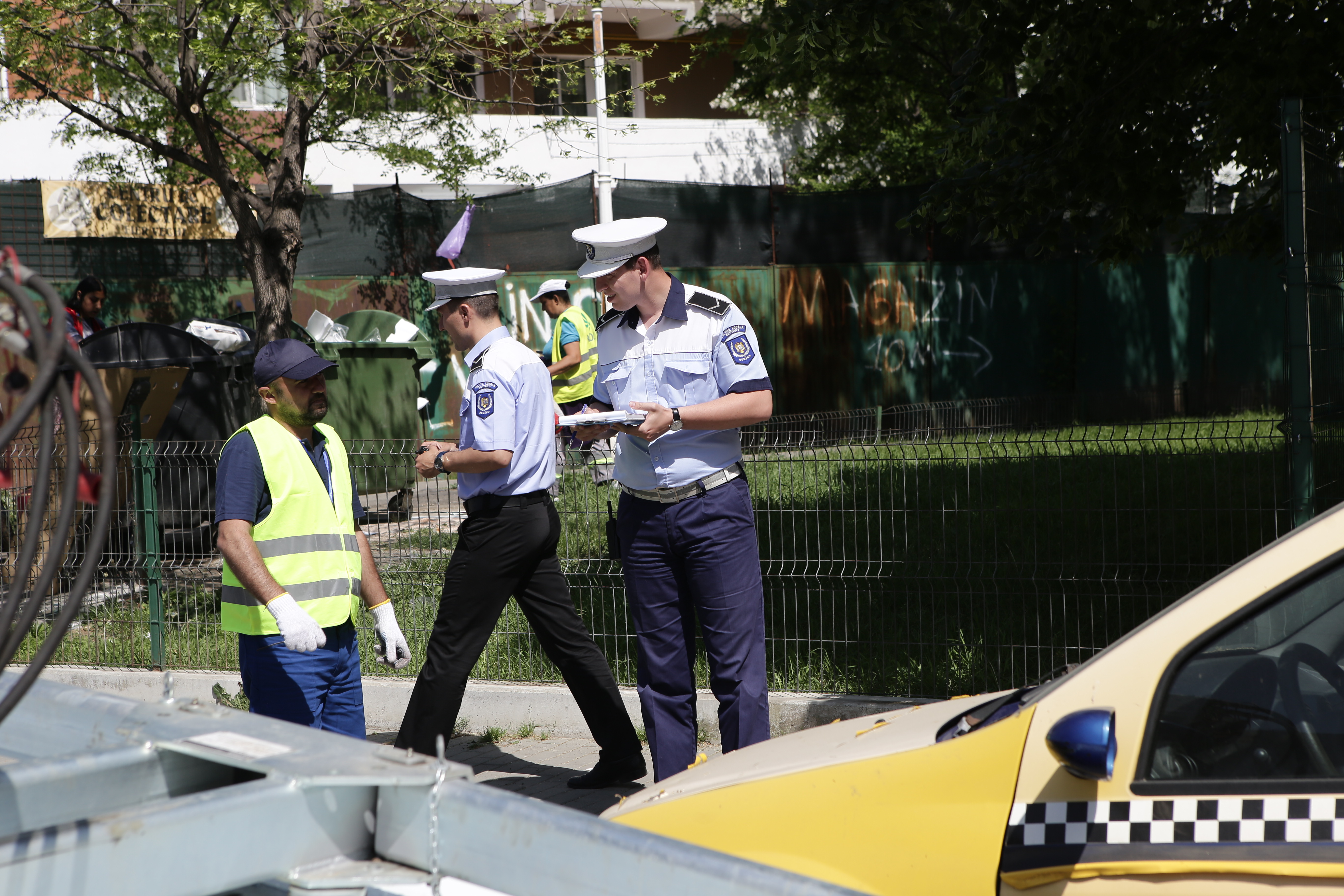 REPORTAJ / Cum se ridică mașinile în sectorul 3 din București