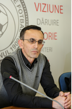 FRF l-a angajat pe Christos! A fost adus să facă minuni / GALERIE FOTO
