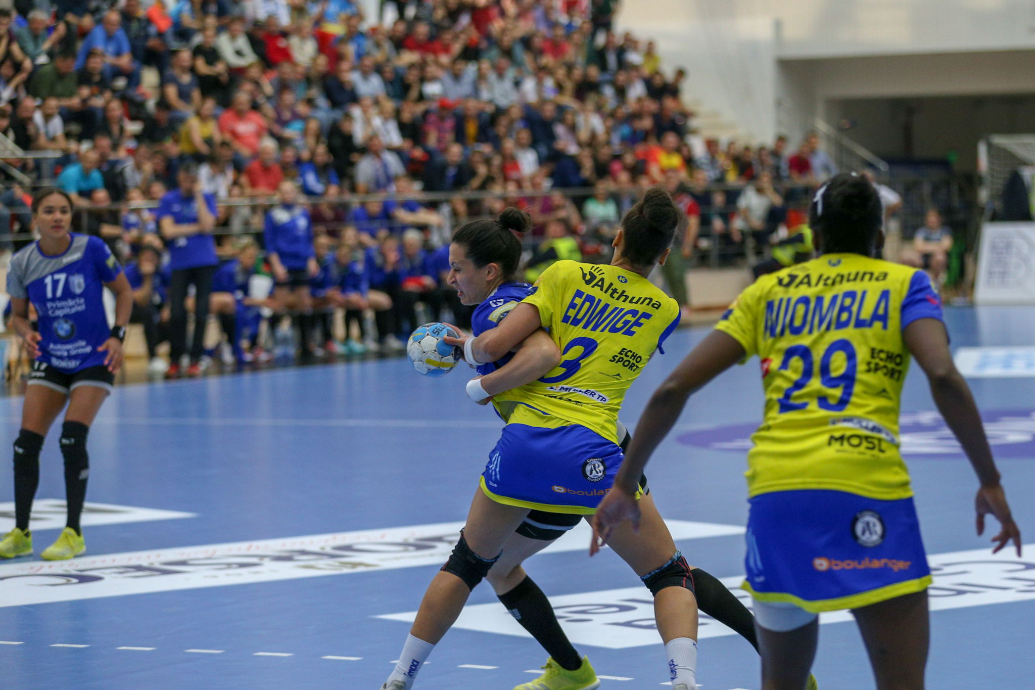 FOTO | CSM București a ratat calificarea în Final Four-ul Ligii Campionilor la handbal feminin. Două eșecuri cu Metz