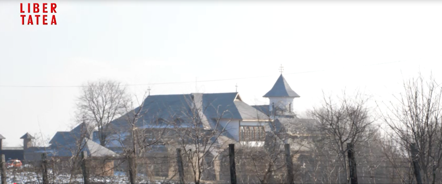 VIDEO/Părintele Pavel, călugărul medic care împarte pașii vieții între mănăstire și pacienți. ”Dumnezeu a insistat să merg pe această cale”