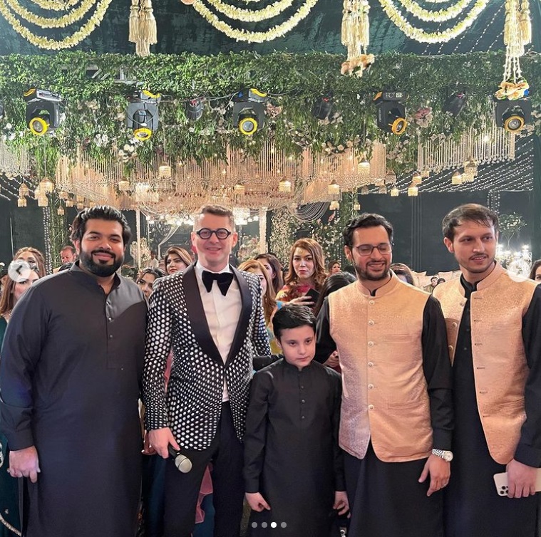 Câți bani ia Adrian Sînă pentru a cânta la evenimentele din India: „Nunta la ei e pe bogăție. Ține trei zile și trei nopți”
